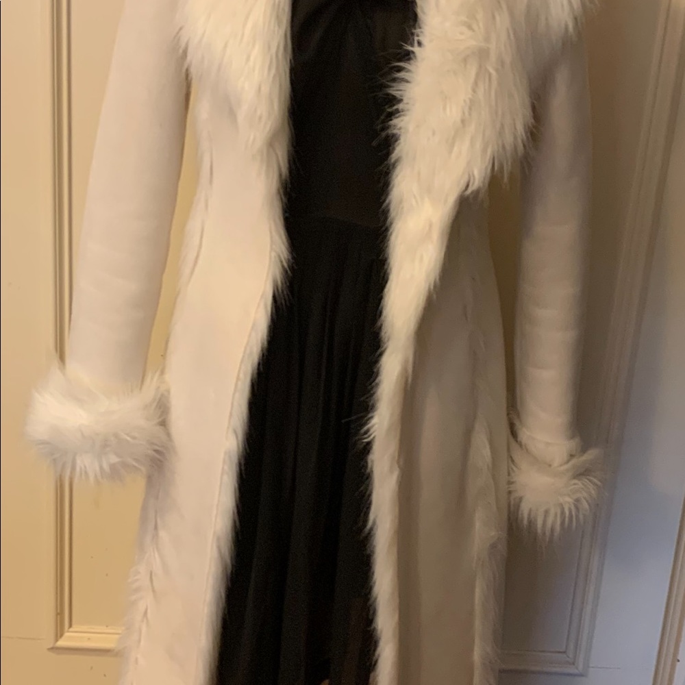 Coat - Picture 2 of 5